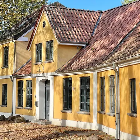 Casa de Férias Historisches Pastorat - Luka Fehmarn